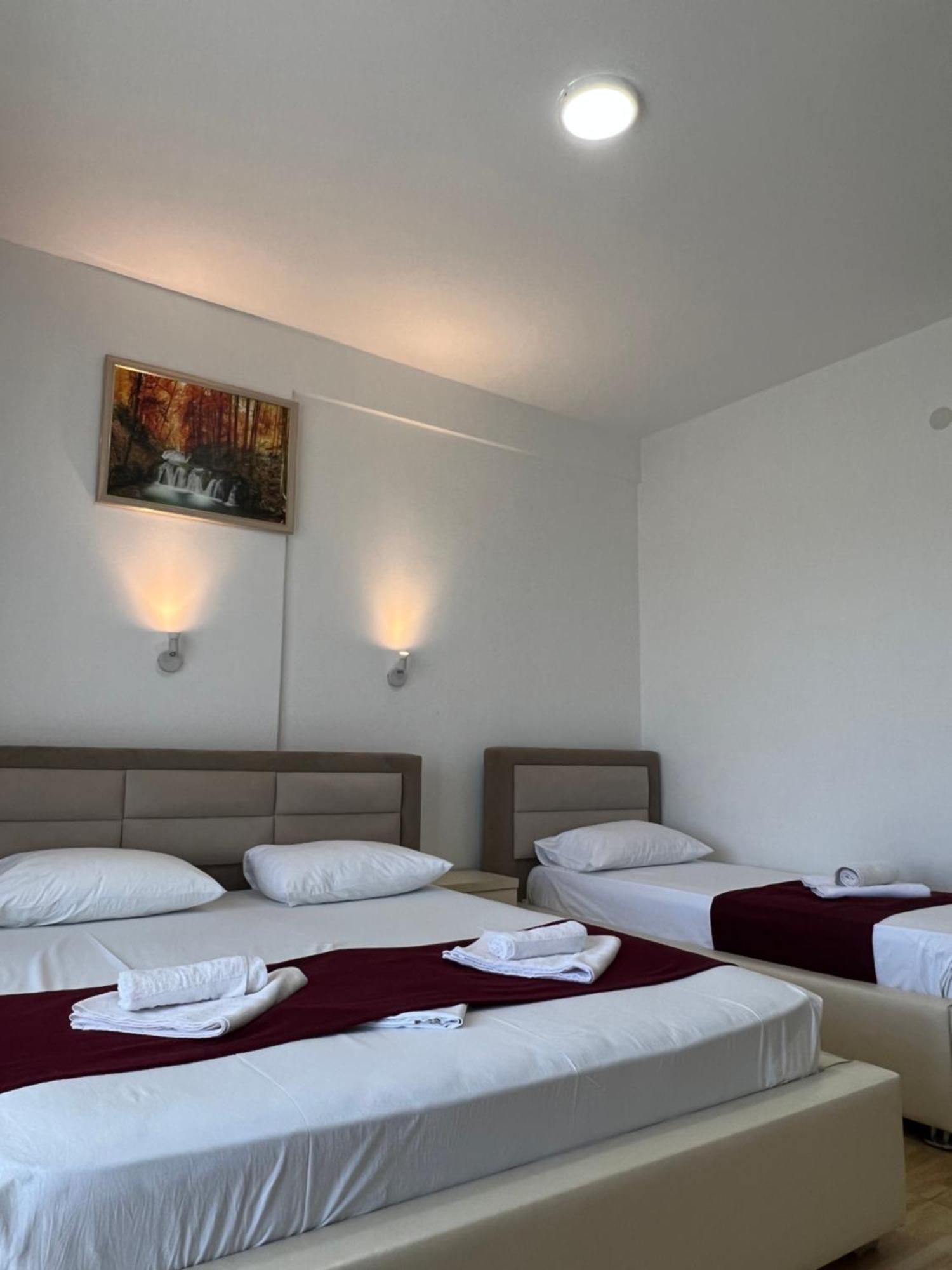 Apartments Fati & Flori Ulcinj Bagian luar foto