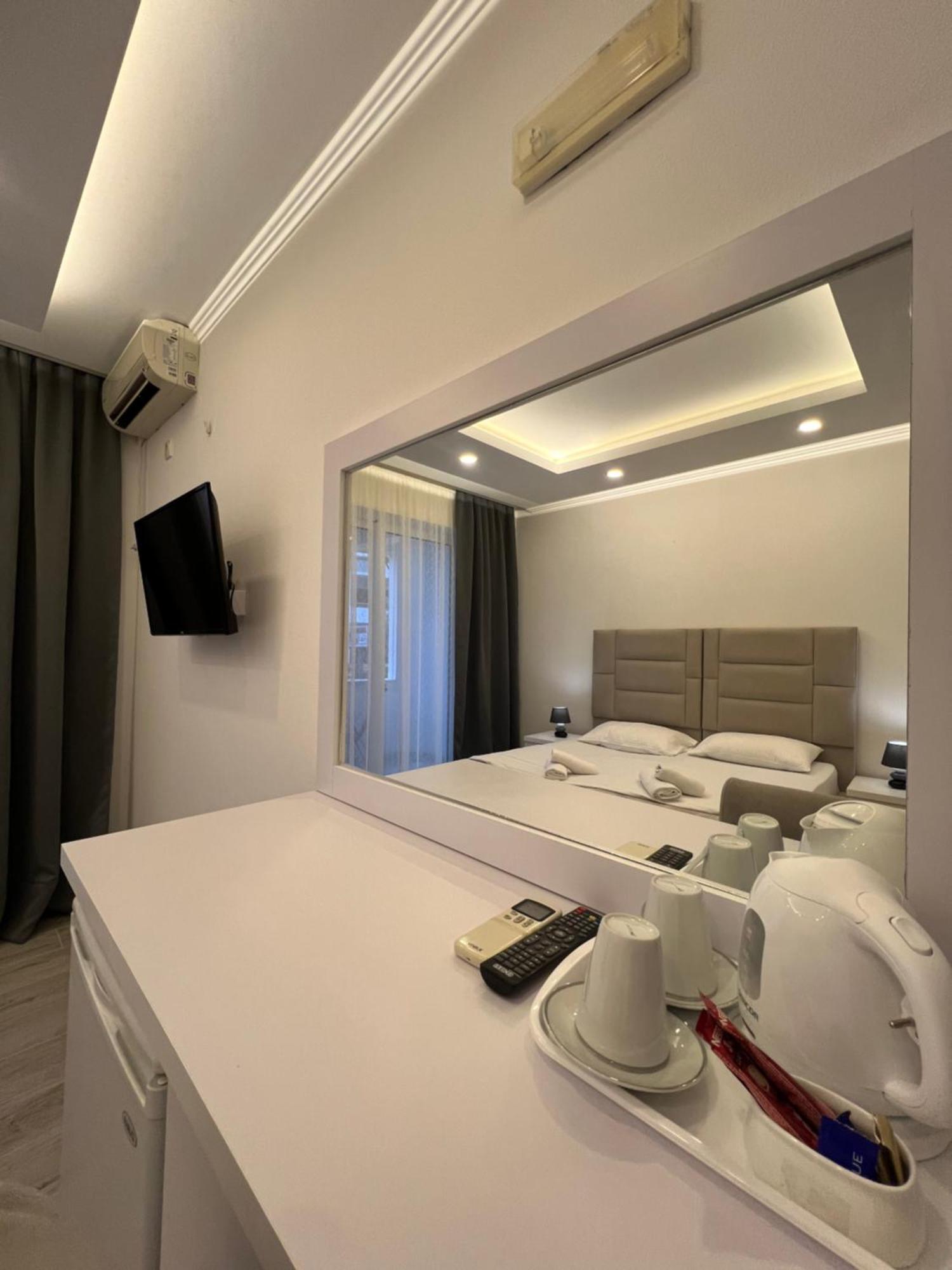 Apartments Fati & Flori Ulcinj Bagian luar foto