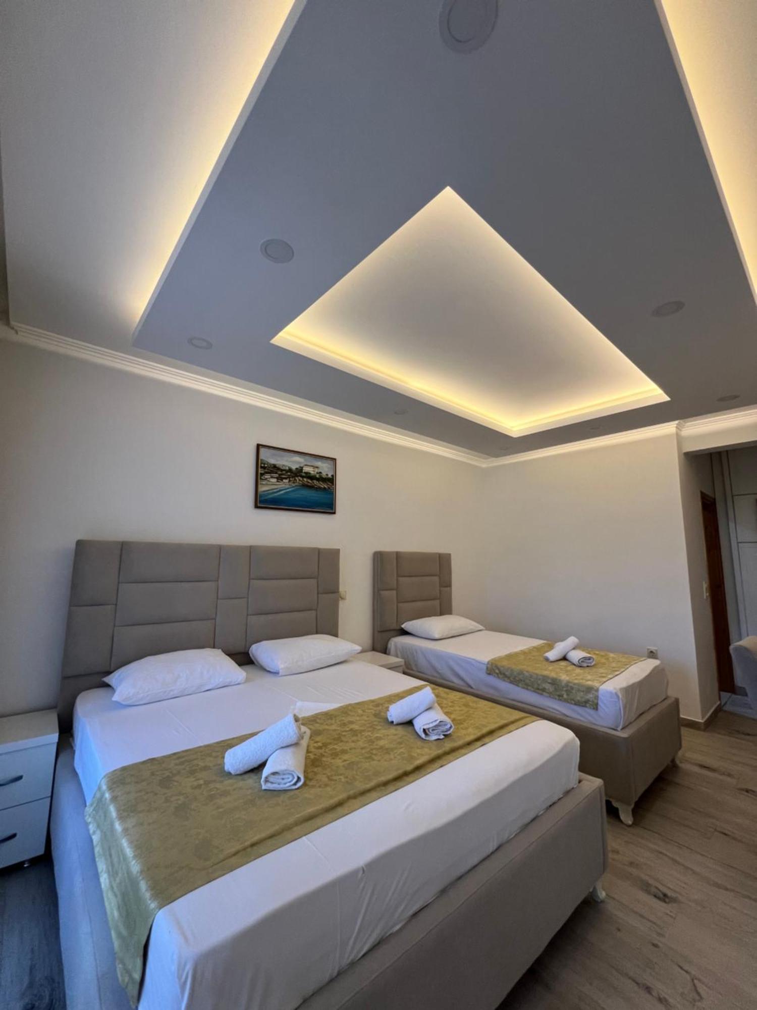 Apartments Fati & Flori Ulcinj Bagian luar foto